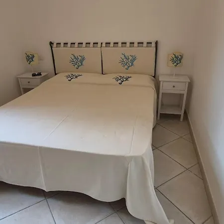 Edo House Sardegna 度假居 波尔图波佐