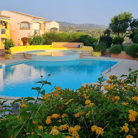 Edo House Sardegna Hébergement de vacances *